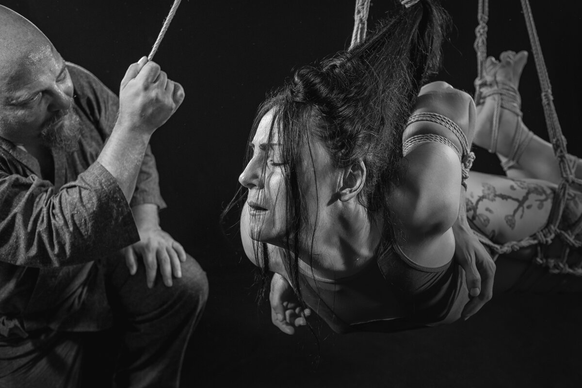 Shibari workshop "Gentle to Intense" at WolfRope